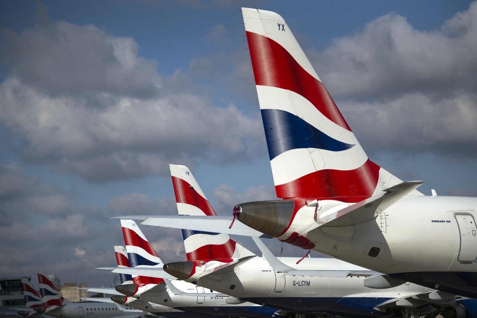 British Airways ‘running on paper’ after suffering major outage 